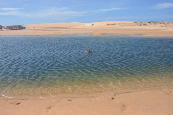 Nadando na deliciosa Lagoa da Torta, em Tatajuba - CE